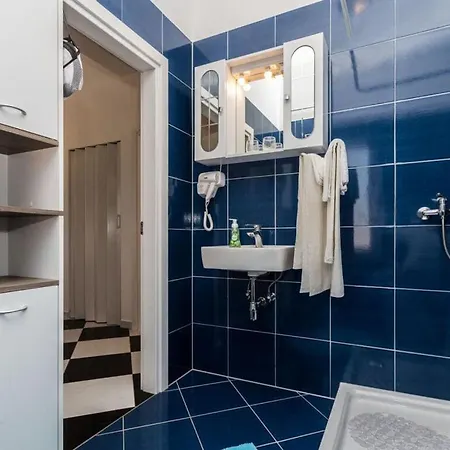 Tatil Evi Casa Lavanda Met Zwembad