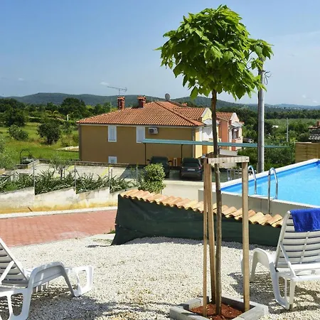 Casa Lavanda Met Zwembad Vrsar